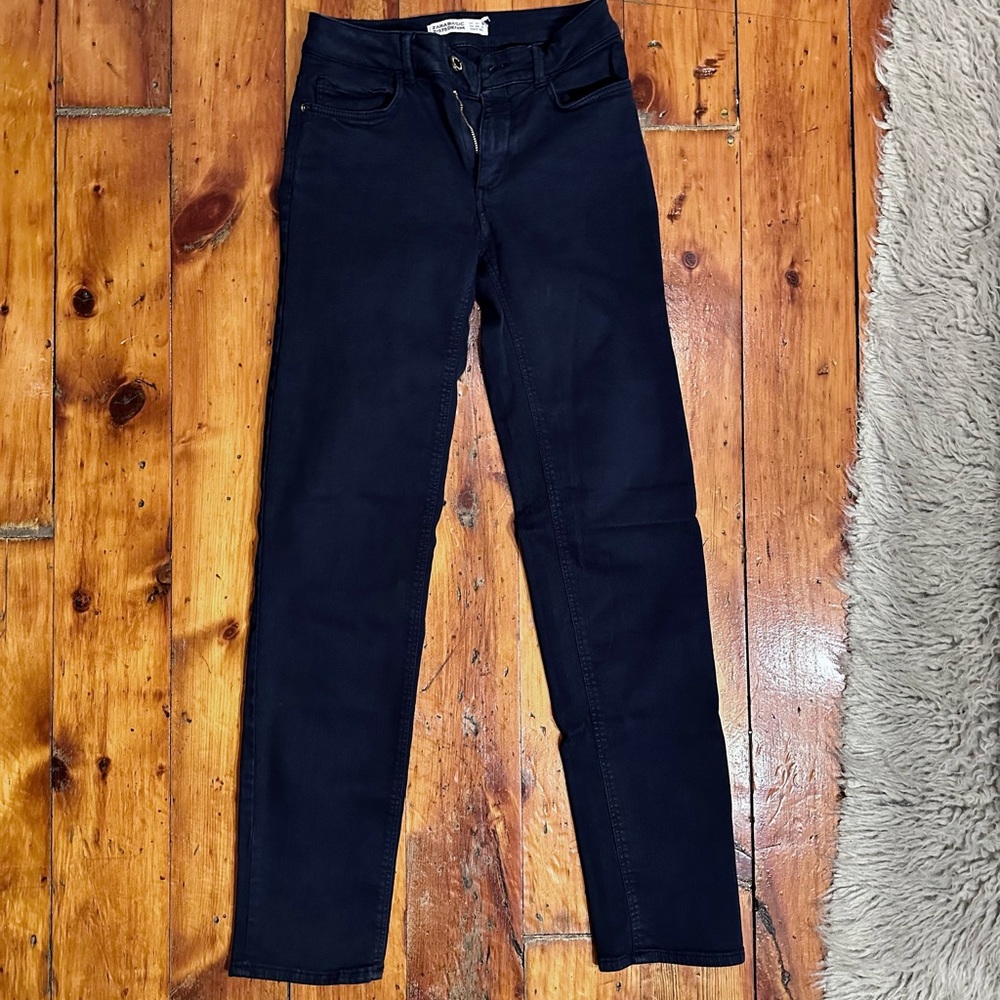 Zara Basics Dark Blue Skinny Jeans Size 2
